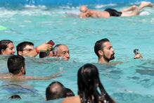 Marcelo na Praia das Rocas, em Castanheira de Pera