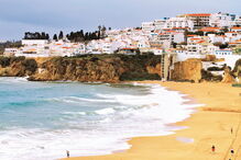 Cada metro quadrado no Algarve custa 1524 euros, o mais caro do País segundo os dados do INE   