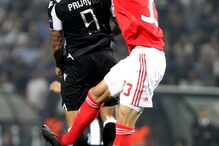 Benfica contra o PAOK no estádio Toumba