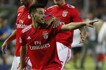 Benfica contra o PAOK no estádio Toumba