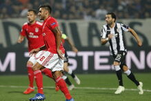 Benfica contra o PAOK no estádio Toumba