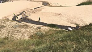 Praia distinguida interdita a banhos em Matosinhos
