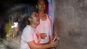 Sismo na Indonésia fez pelo menos 82 mortos