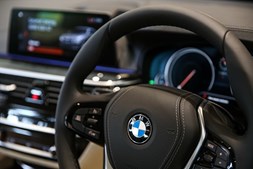 BMW é uma empresa alemã, fabricante de automóveis e motociclos.