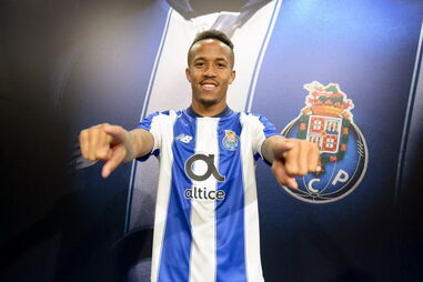Éder Militão assina pelo FC Porto