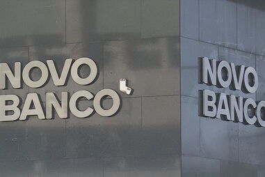 Novo Banco, economia