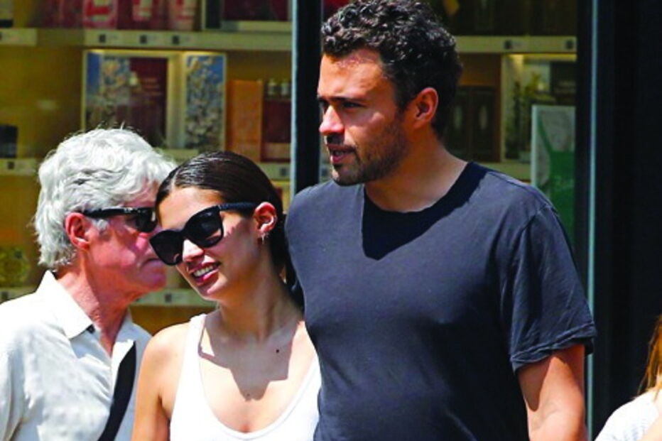 Sara Sampaio e o namorado