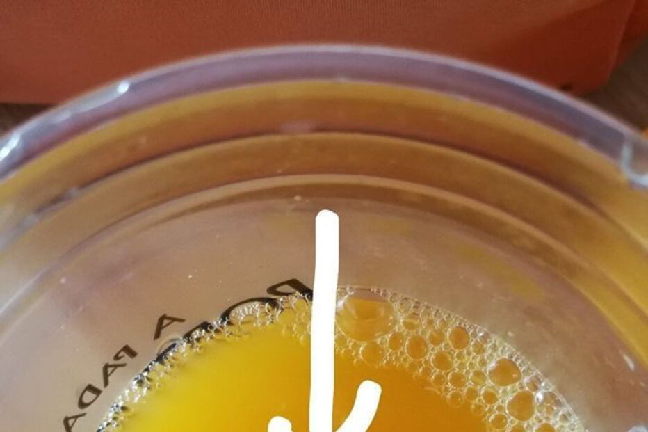 Sumo de laranja com larvas na Padaria Portuguesa