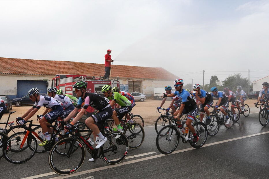 Elevadas temperaturas dificultaram o percurso dos atletas