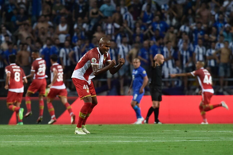 FC Porto e Desportivo das Aves na Supertaça	