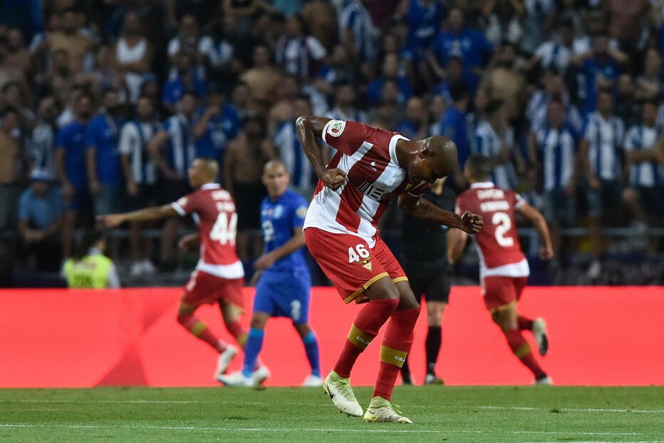 FC Porto e Desportivo das Aves na Supertaça	