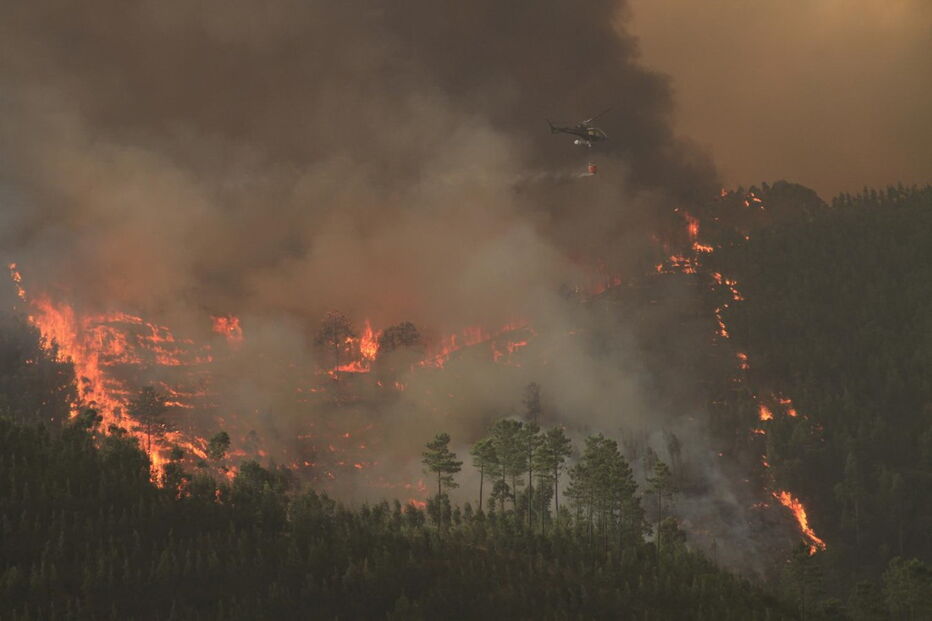 O inferno das chamas de Monchique que chegaram à vila
