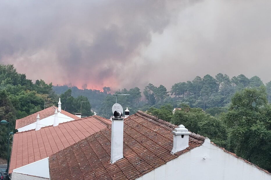O inferno das chamas de Monchique que chegaram à vila