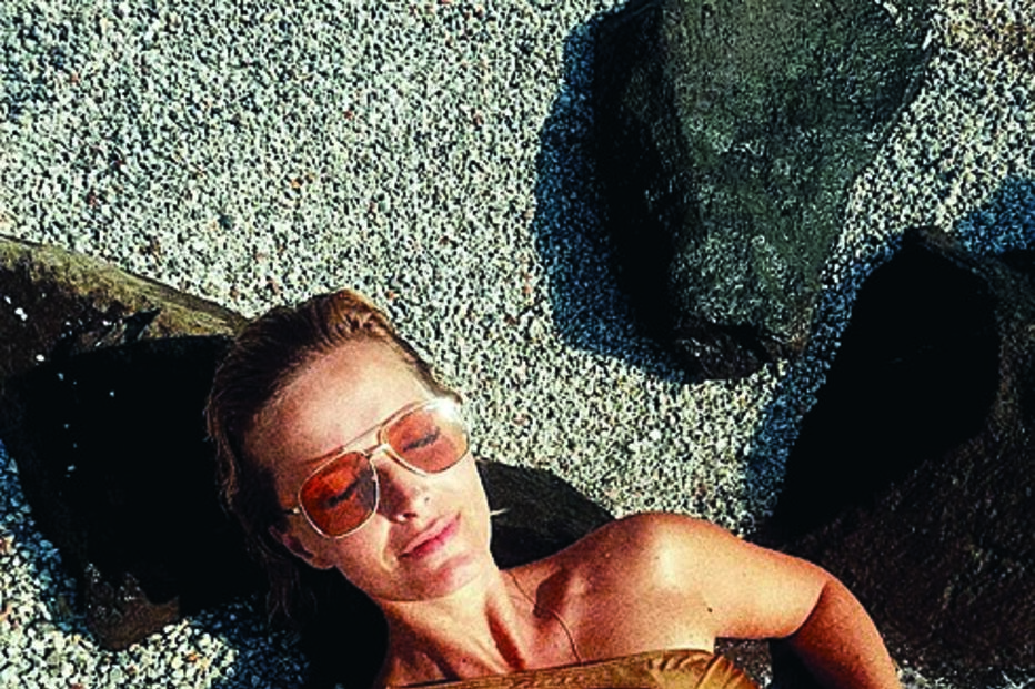 Famosas aproveitam o sol