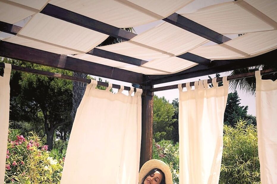 Famosas aproveitam o sol