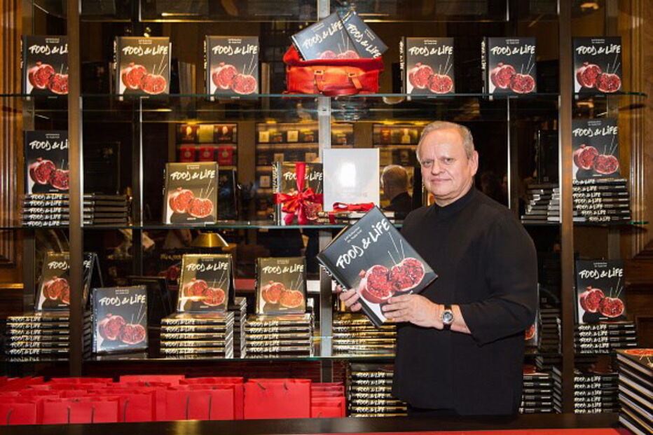 Morreu o chef de cozinha francês Joël Robuchon