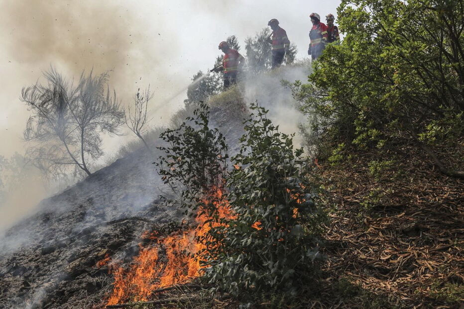 As imagens do inferno das chamas de Monchique que já chegaram à vila