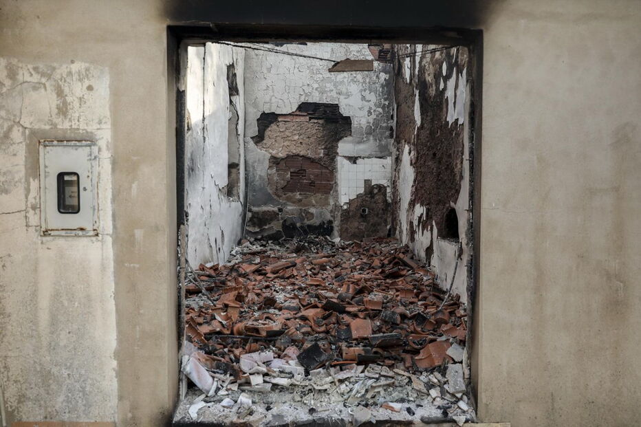 O rasto de destruição deixado pelas chamas em Monchique