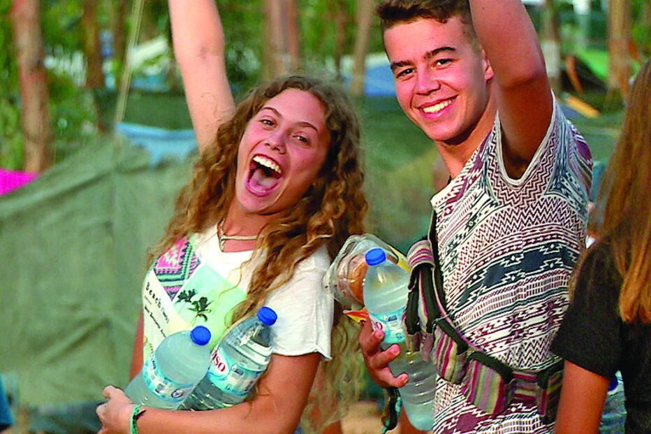 Centenas de festivaleiros chegaram ao Festival Sudoeste antes dos concertos