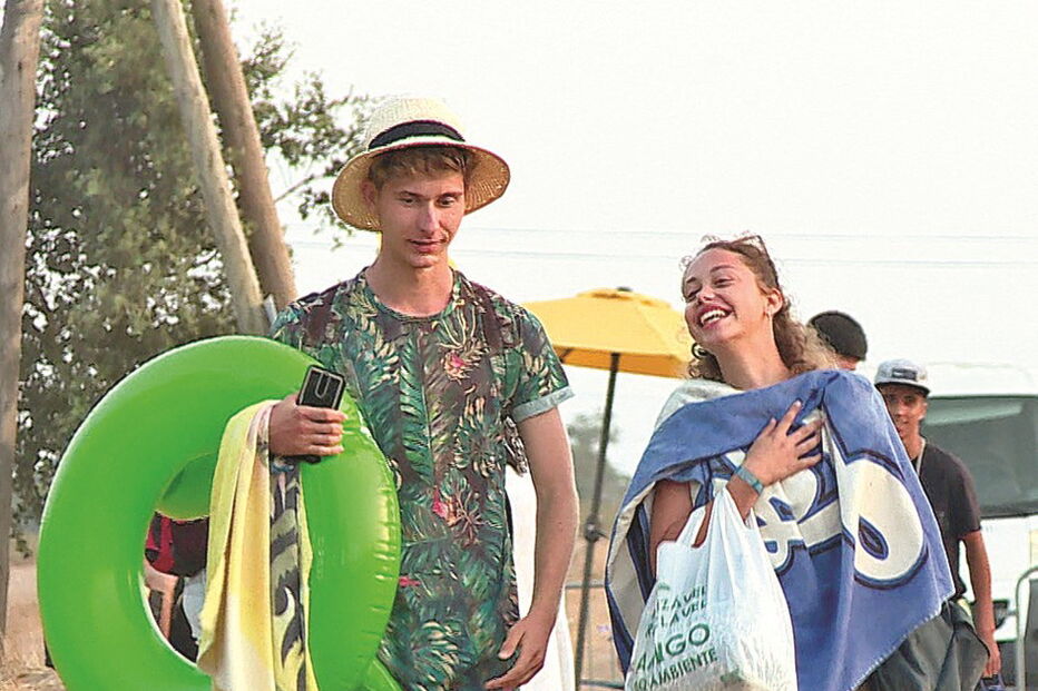 Centenas de festivaleiros chegaram ao Festival Sudoeste antes dos concertos