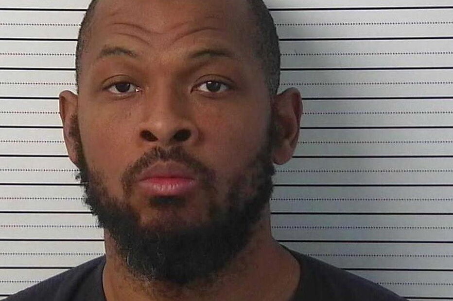 Polícia resgata 11 crianças de caravana e encontra restos mortais de menino