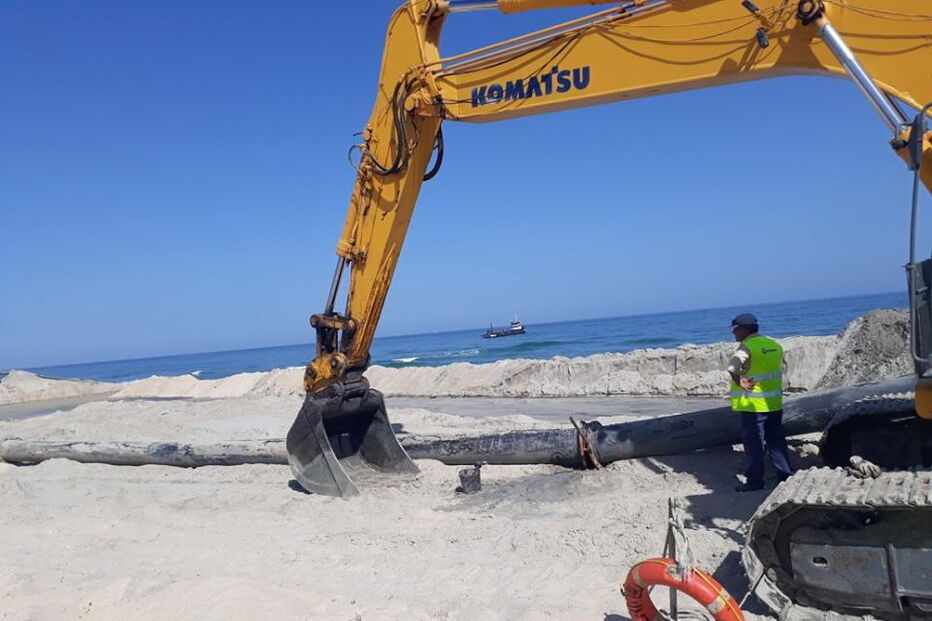 Obras em curso na praia da Fuseta-Mar