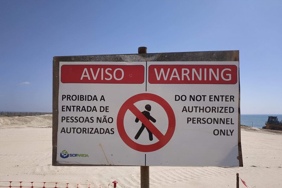 Obras em curso na praia da Fuseta-Mar