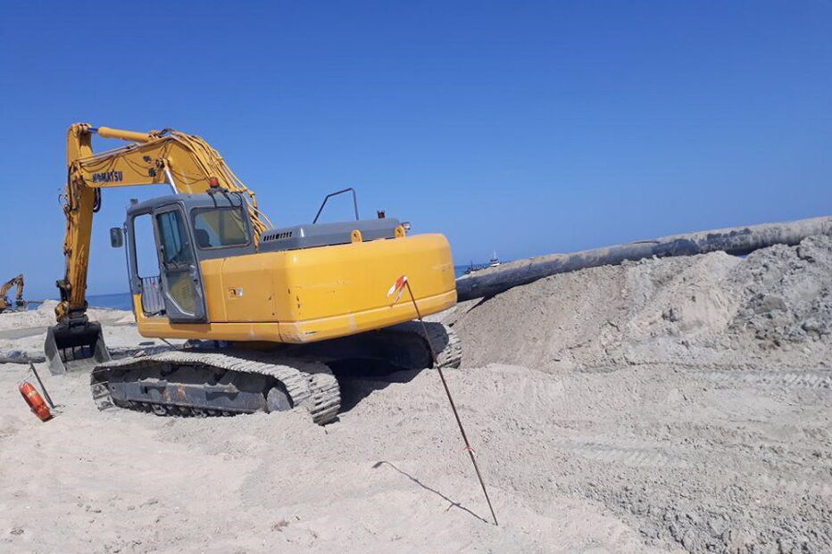 Obras em curso na praia da Fuseta-Mar