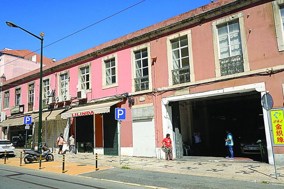 Autarquia lisboeta pretende demolir estes imóveis na rua da Palma para construir um templo islâmico 