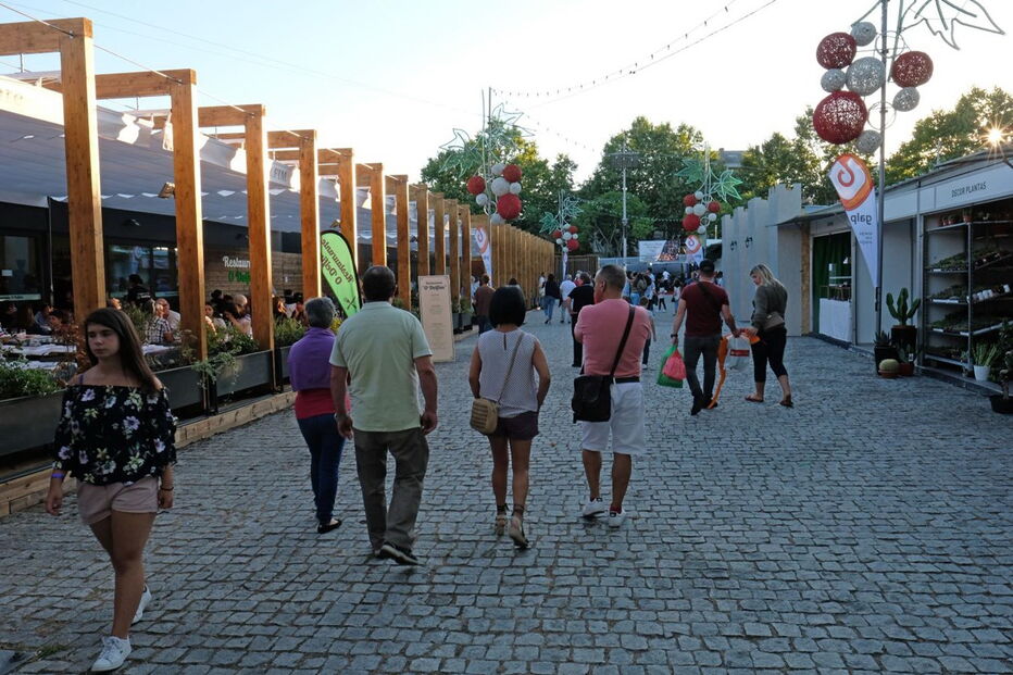 A 626ª edição da Feira de São Mateus abriu ontem. São esperados 1,2 milhões de visitantes até 16 de setembro 