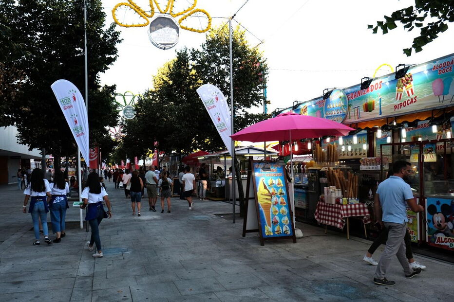 A 626ª edição da Feira de São Mateus abriu ontem. São esperados 1,2 milhões de visitantes até 16 de setembro 
