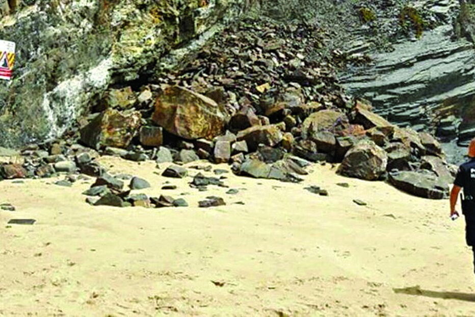 Técnicos avaliam risco de derrocada na praia da Nossa Senhora   