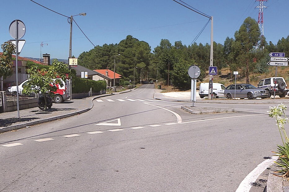 Acidente aconteceu na rua de Boi Morto, em Paredes de Viadores