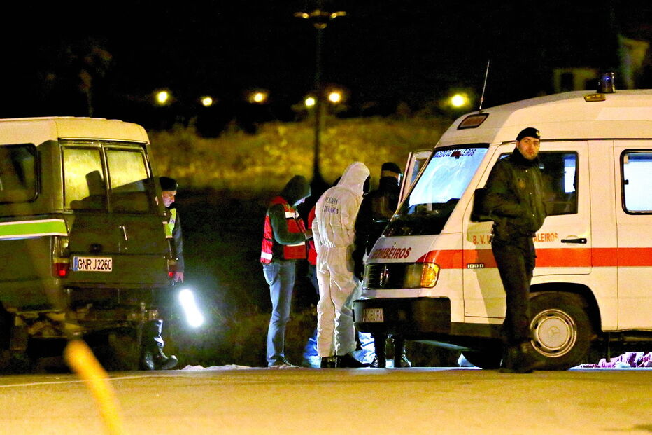 GNR de Vialonga isolou o local do crime agora investigado pela Judiciária  