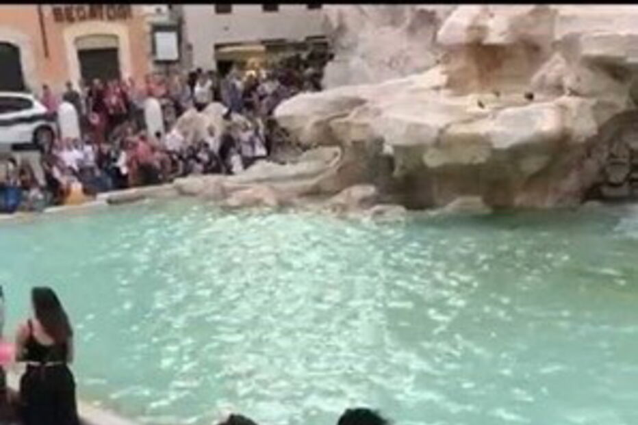 Imagens da agressão junto à fonte romana