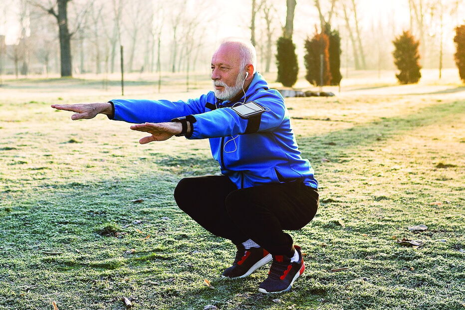 Ter uma postura adequada a realizar atividade física é essencial para prevenir este tipo de problemas