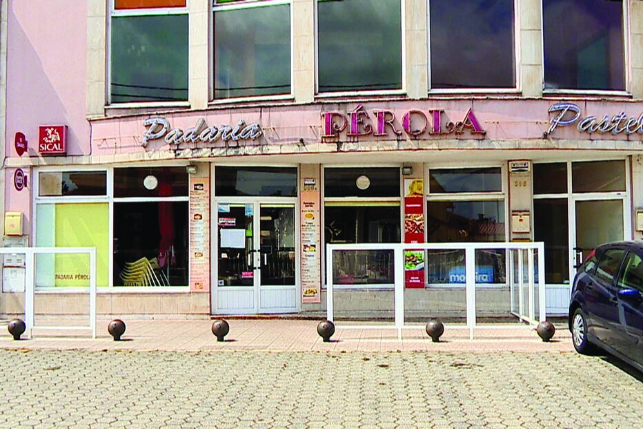 Pastelaria de onde levaram maços de cigarros