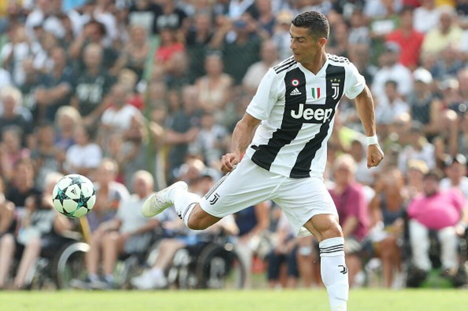 Ronaldo estreia-se com a camisola da Juventus este domingo em Villar Perosa