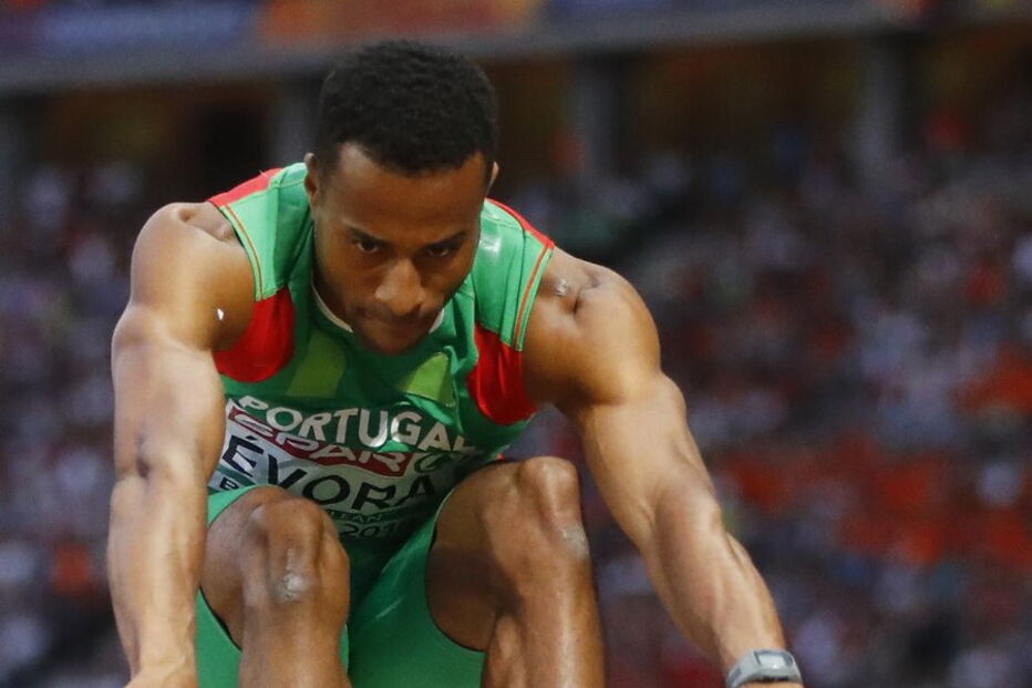 Nelson Évora é campeão europeu no triplo salto
