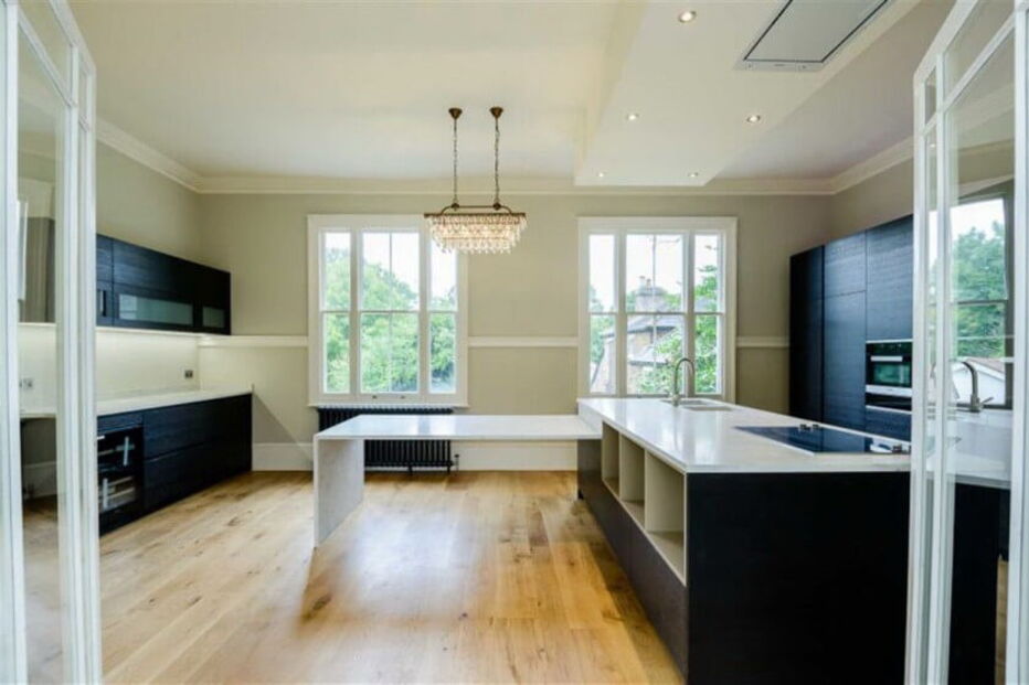 Mansão milionária vendida a rifas