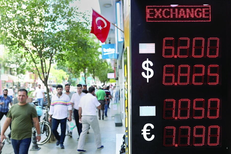 Desvalorização da moeda turca preocupa investidores internacionais  