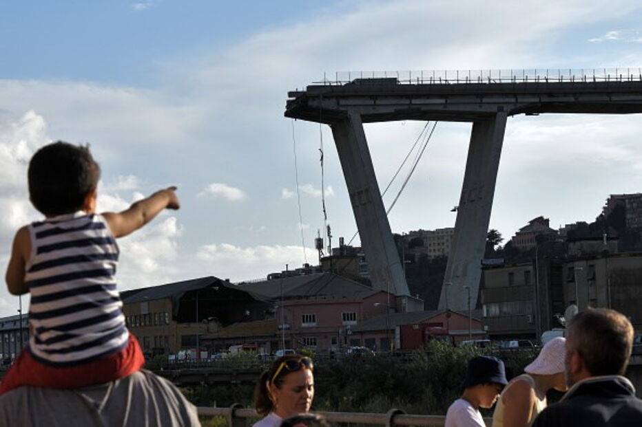 Queda de ponte em Itália