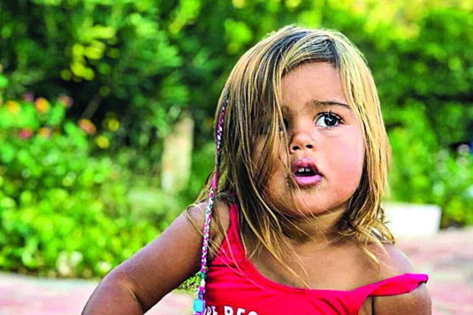A fotografia que gerou as acusações de a apresentadora ter pintado 