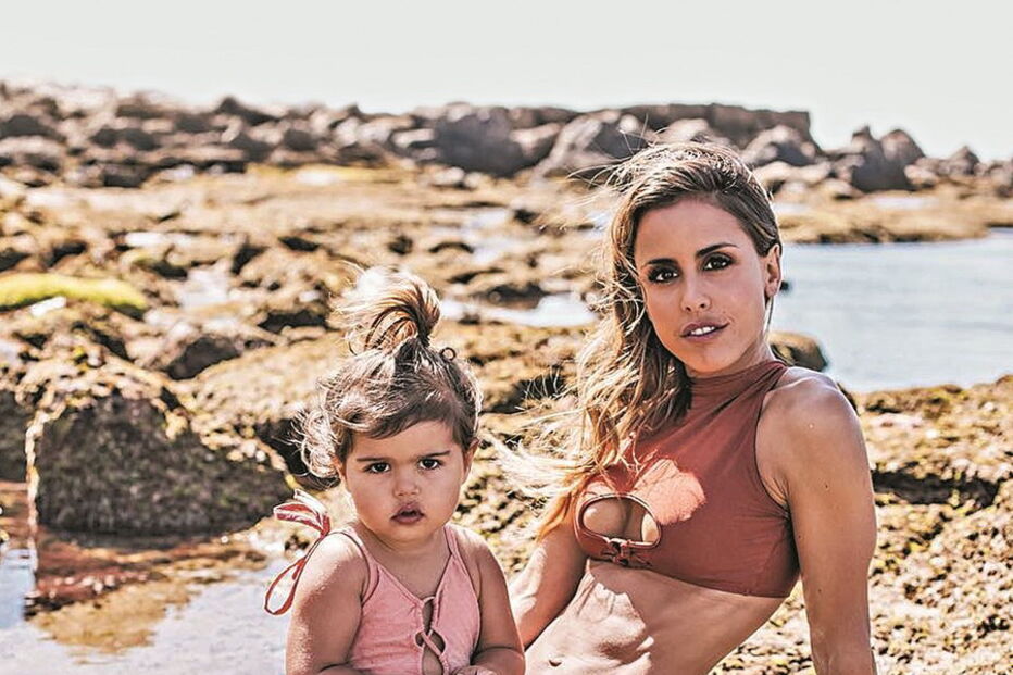 Carolina faz sucesso no Instagram com as fotografias das filhas