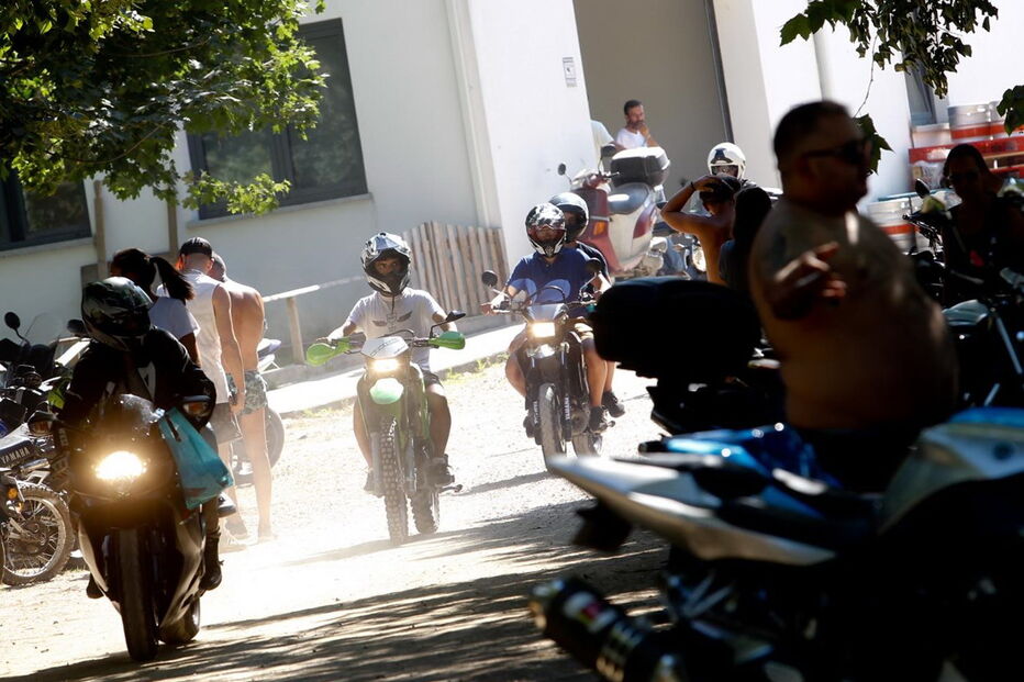 Concentração arrancou quarta-feira e termina no domingo. Organização aposta em espetáculos musicais variados