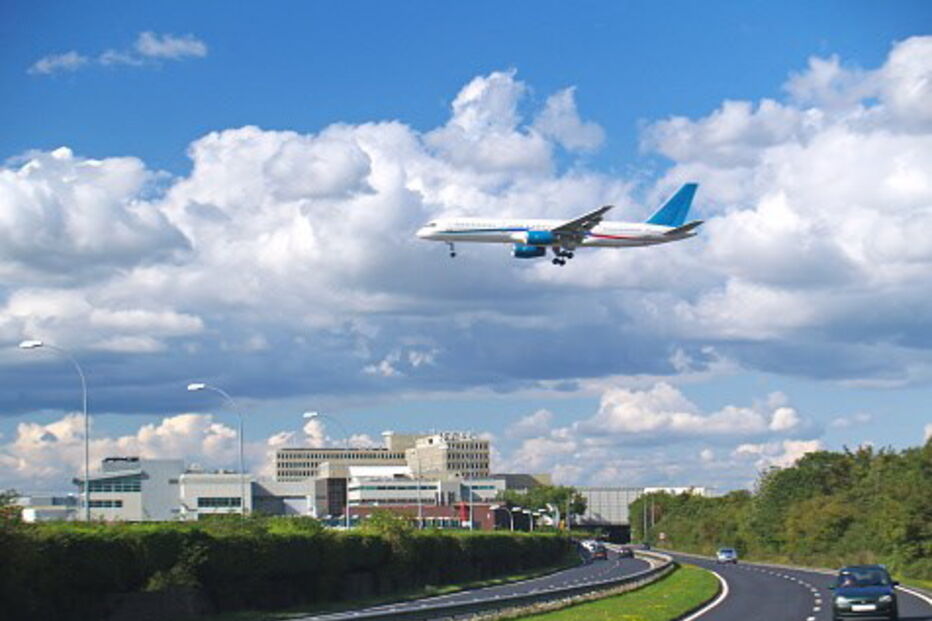 Homem simula ameaça de bomba para atrasar voo que queria apanhar
