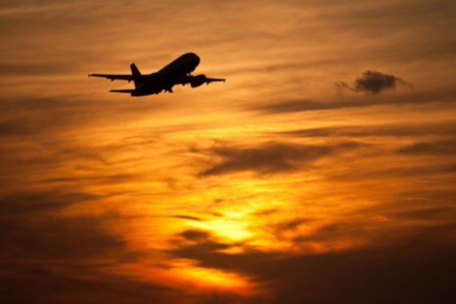 Homem simula ameaça de bomba para atrasar voo que queria apanhar