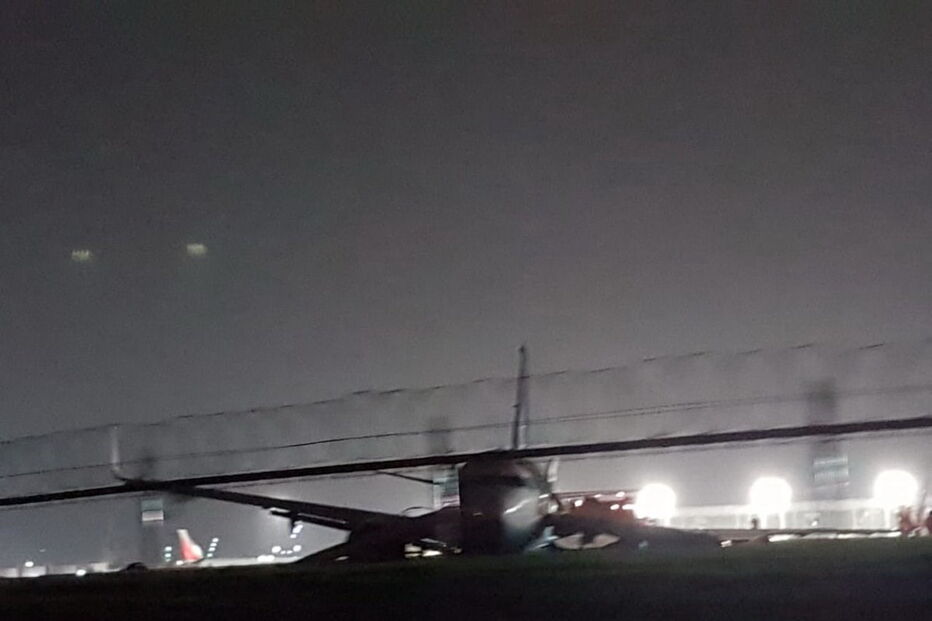 Avião chinês sofre acidente ao aterrar em aeroporto de Manila