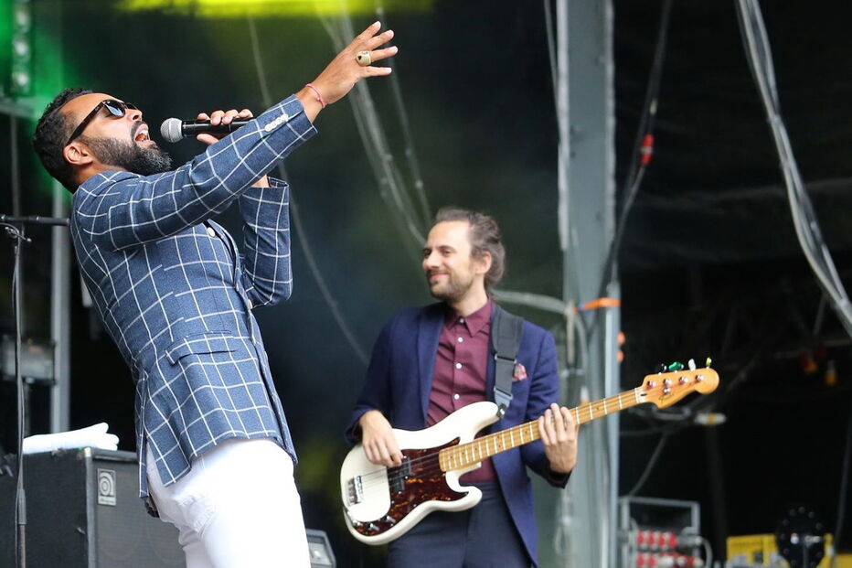 Atuação de Myles Sanko