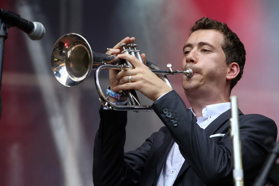 Atuação de Myles Sanko